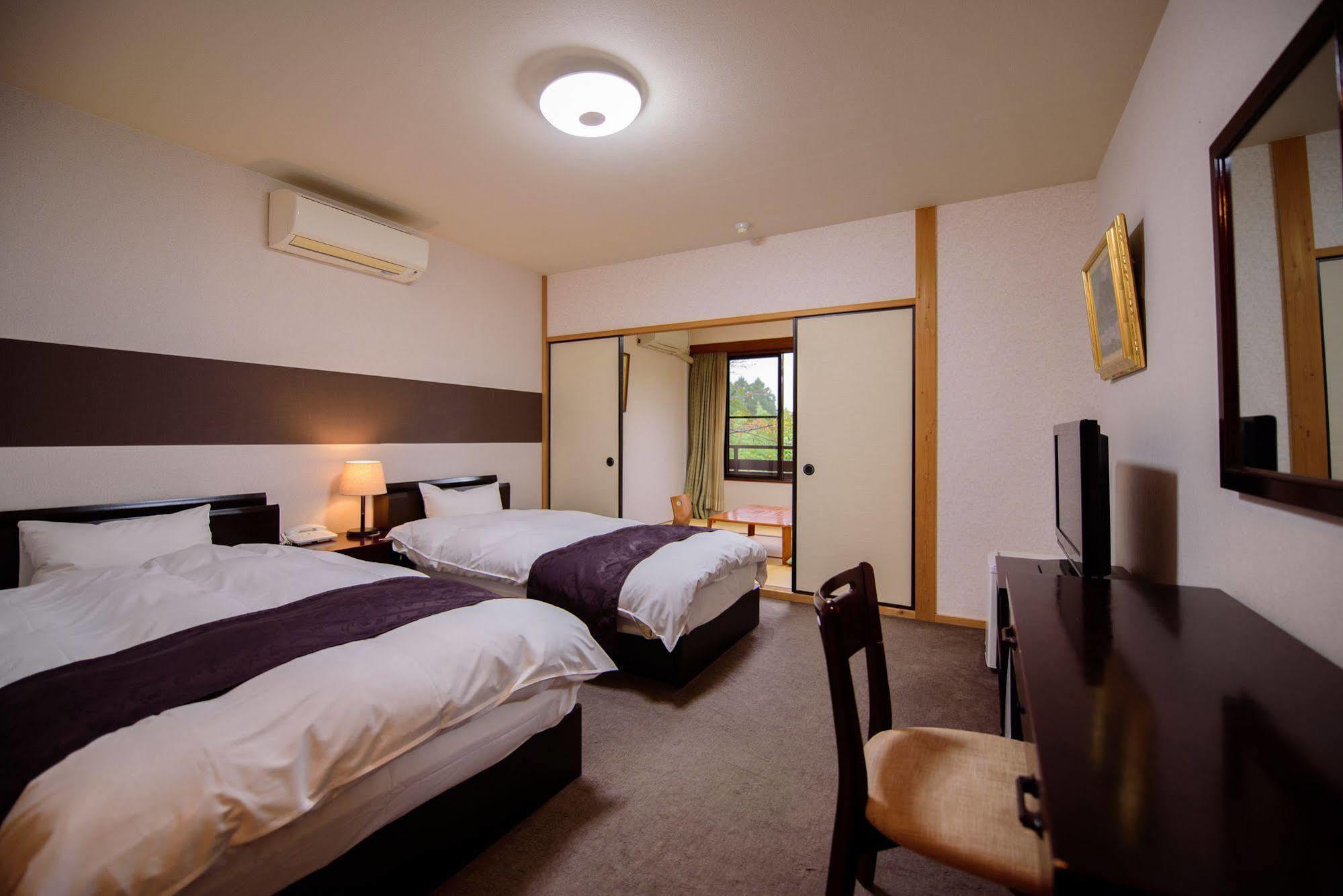 료칸 여명 旅館 黎明 Ryokan Reimei Yufu Exteriör bild